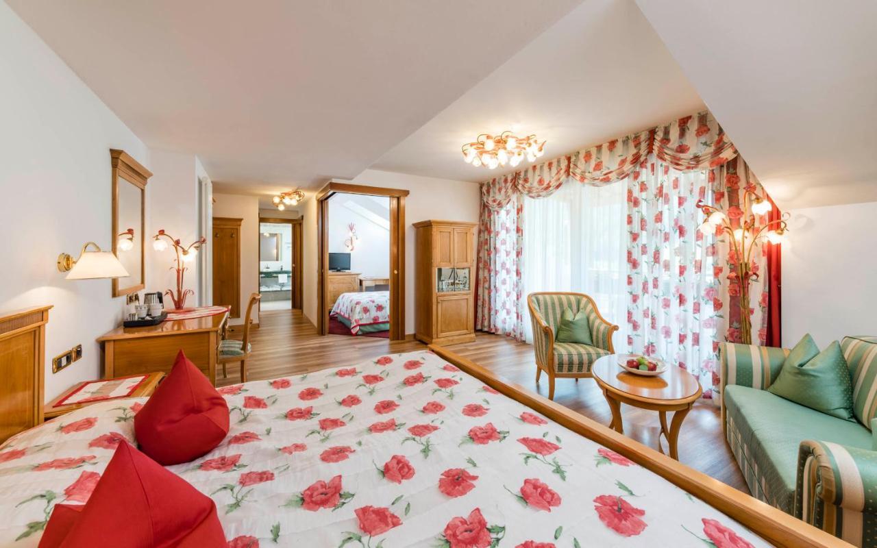 Romantik & Restaurant Stafler 4*