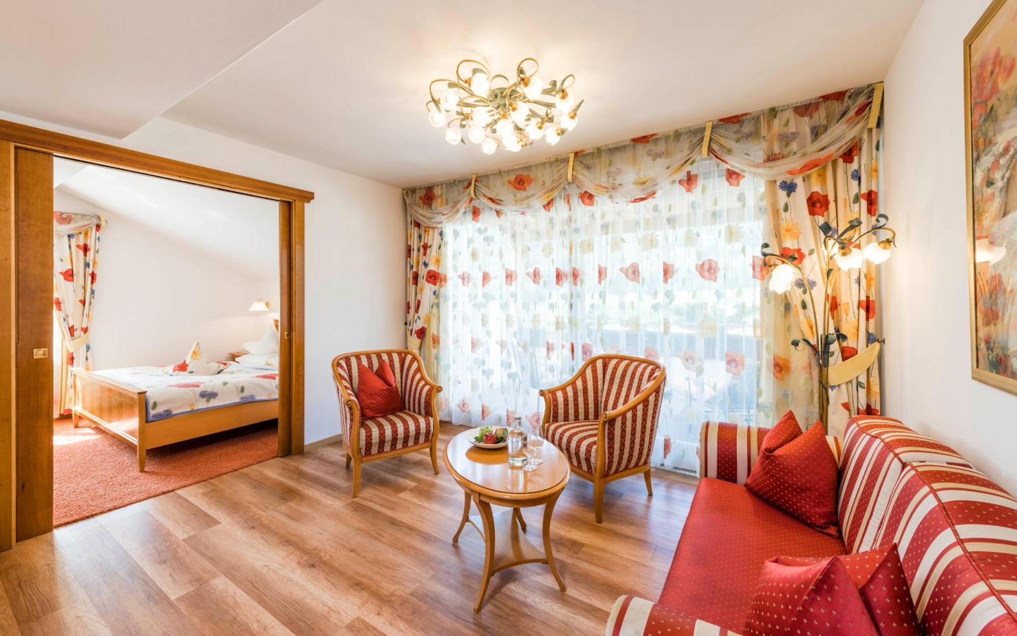 Romantik & Restaurant Stafler Hotel