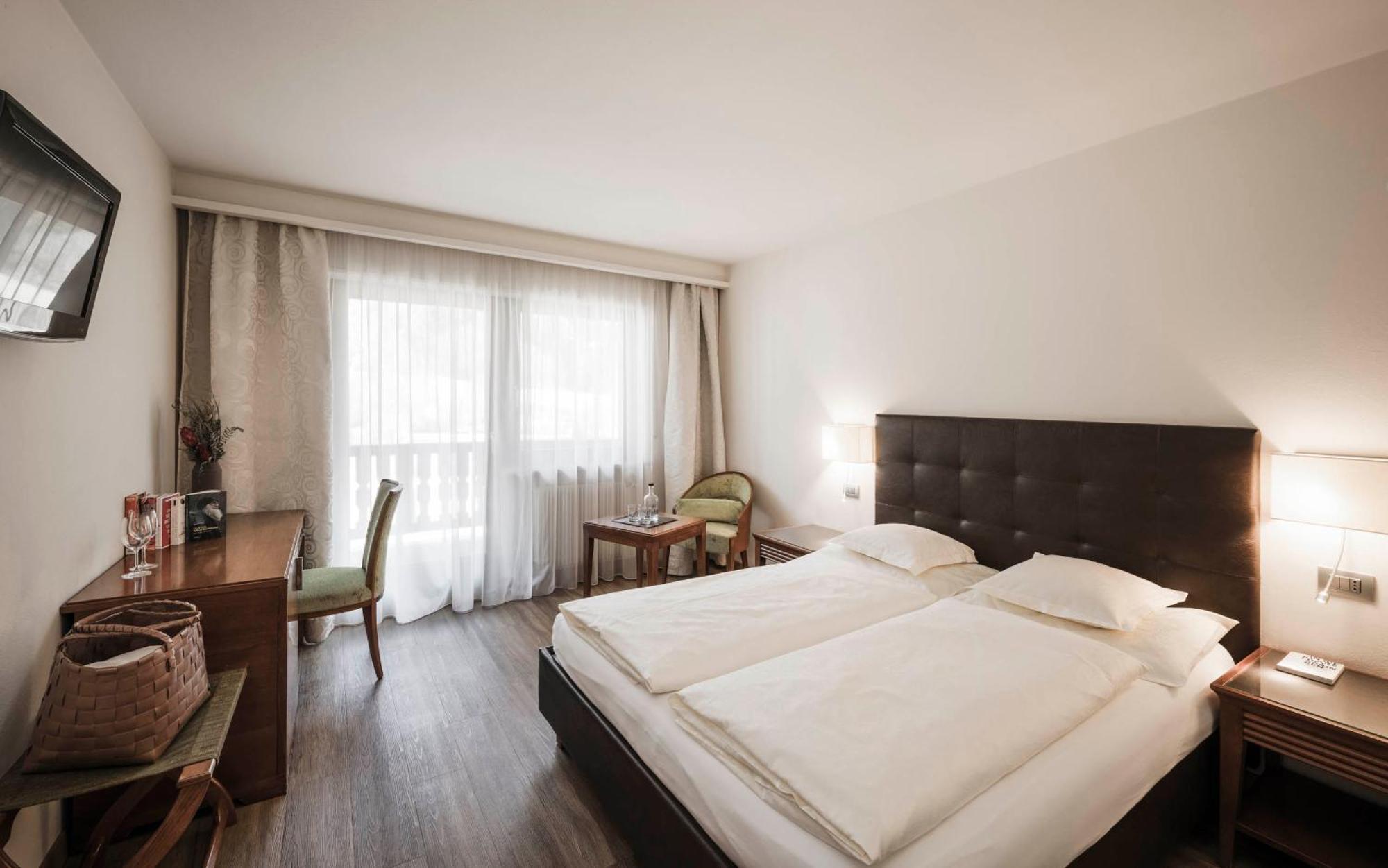 Romantik & Restaurant Stafler 4* Sterzing